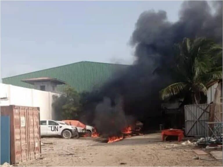 FAAHFAAHIN: Dad yar oo ka badbaaday Diyaaraddii AUSSOM ee ku burburtay Garoonka Muqdisho