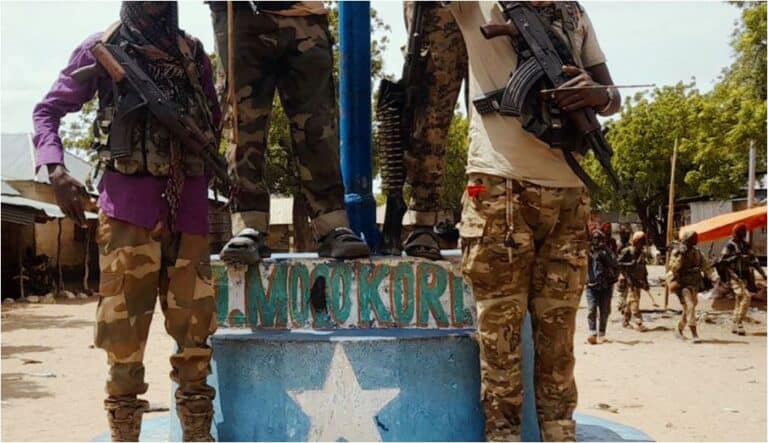 Alshabaab oo la wareegtay degmada Moqokori iyo Wararkii ugu danbeeyay..